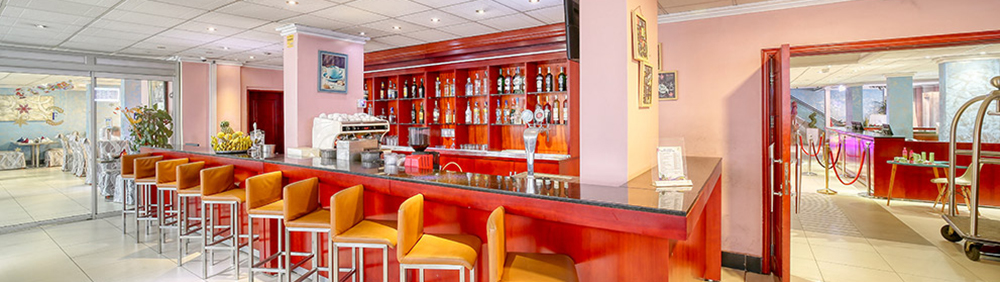 Bienvenue à l'hotel la falaise